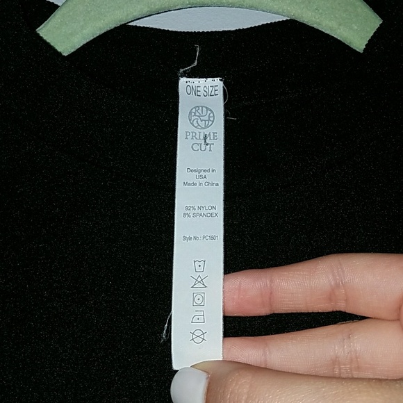 Black crop top (size xs) - Picture 3 of 4